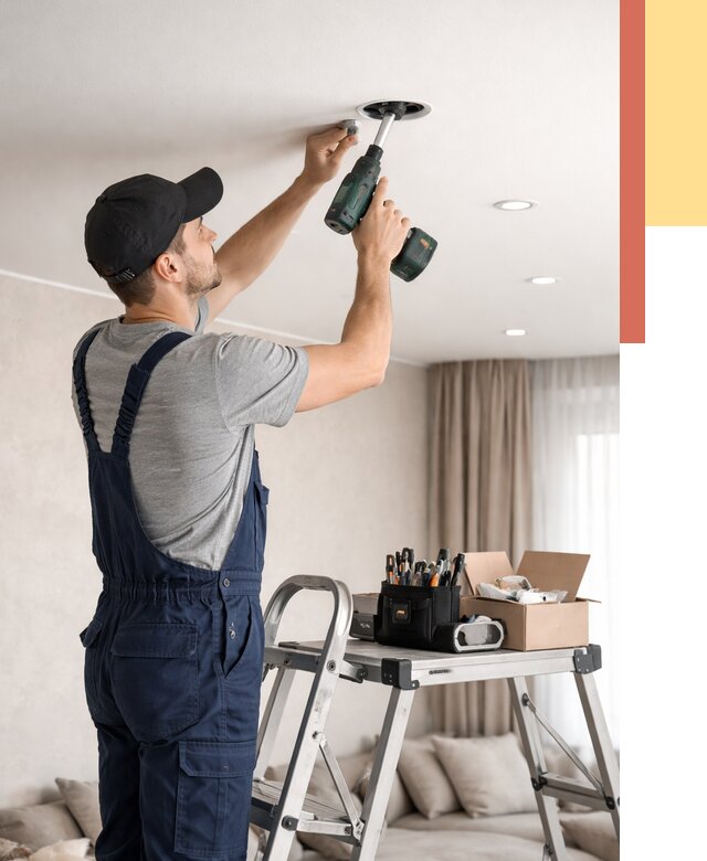 Установка и монтаж точечных светильников в натяжной потолок в Евпатории от 1896 руб. | ОТДЕЛОЧНИК-Евп